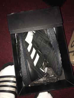 Kith x Nemeziz Tango 17+ 360 Agility UltraBoost 'New York Cobras' Size 9.5