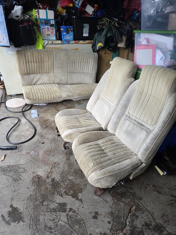 G Body Bucket Seat Interior 