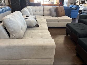 Reversible Sectional with Chaise - $799