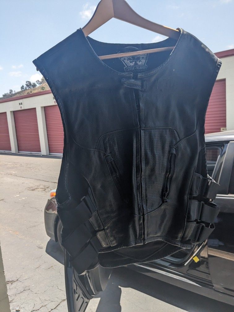 Icon riding Vest xL