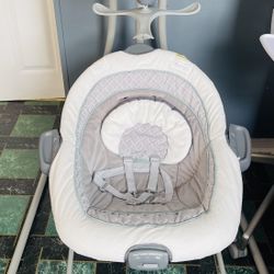 Graco Swing And Bouncer 