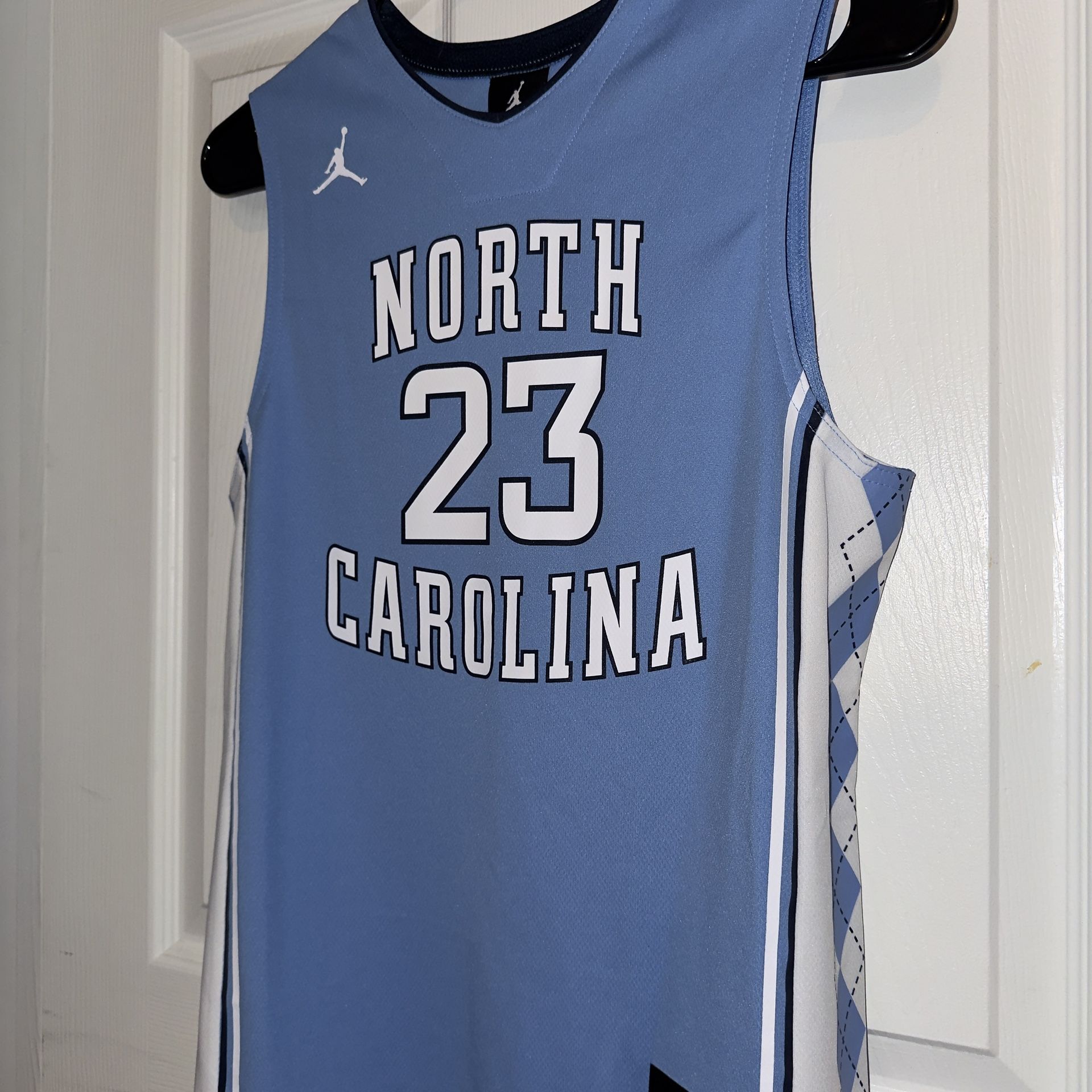 Michael Jordan 23 Carolina Jersey Size M