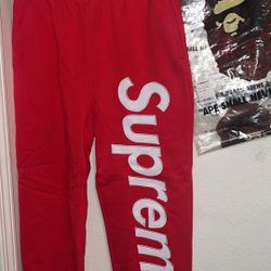 Red Supreme Sweatpants Size L