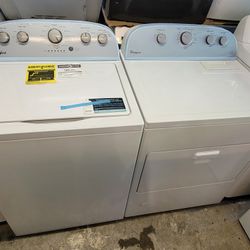 Used Like New Whirlpool Top Load Washer And Gas Dryer Set 