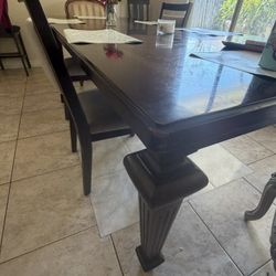 Dining Table 🆓 
