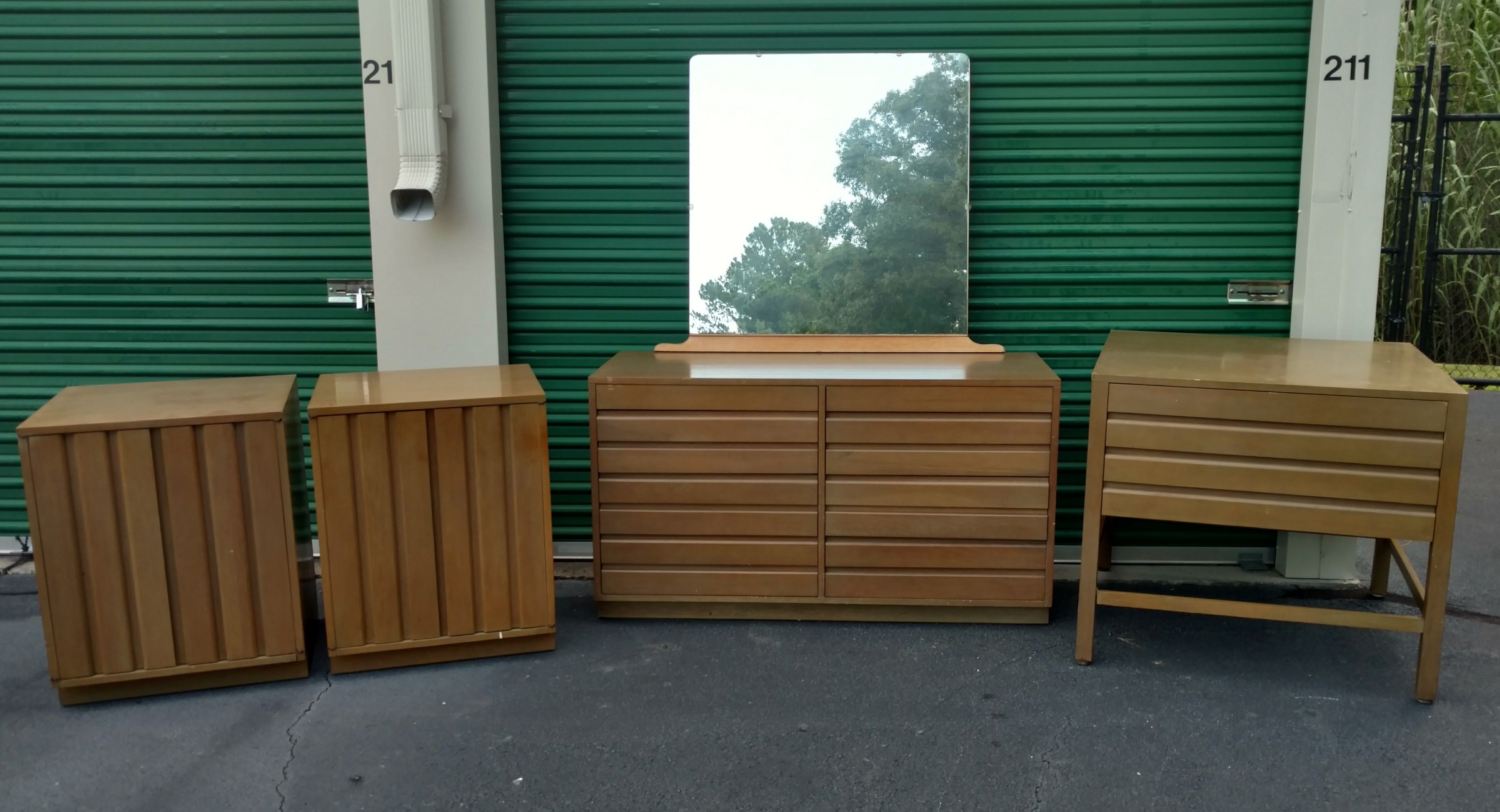 Sligh Cross Country 1950's Mid-Century Modern Style Bedroom Set