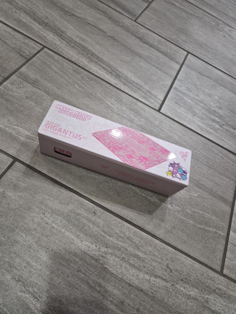 Hello Kitty And Friends Razer Gigantus V2 Mouse Mat