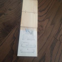 1 Shelf 22x6 $10