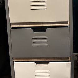 3 Drawer (locker style) Metal Filing Cabinet 