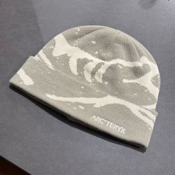 Arctertyx Beanie