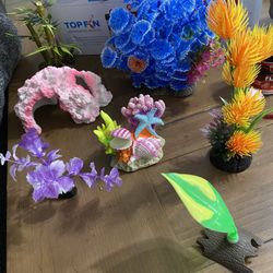 Aquarium Decorations & Fish Tank Starter Supplies (Bundle)