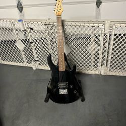 PV rock master six string electric guitar chrome hardware has one hum bucker pick up at the bridge tone and volume knob, not scratchy stays i stays in