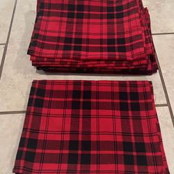 Plaid Table Runners (12)