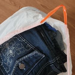 Big Bag Of VINTAGE/Reg CLOTHING