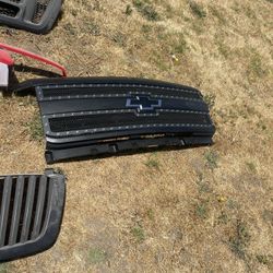 Headlights And Grilles 