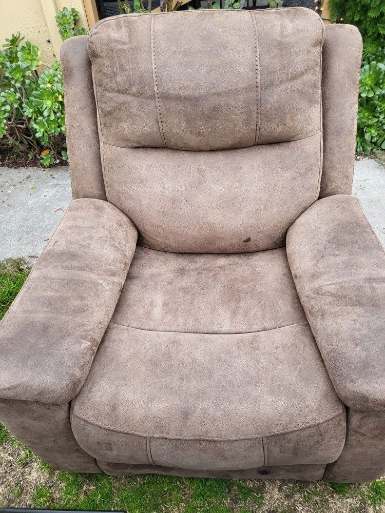 Vizio Plasma TV, Recliner 