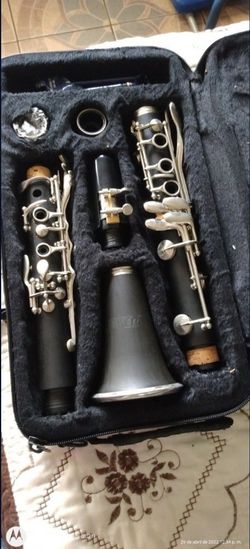 Clarinete/ Clarinet instrument