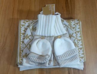 Michael Kors Hat Scarf Mittens set