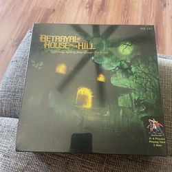 Betrayal at House on the Haunted Hill Board Game NWT