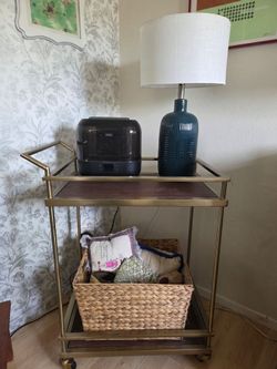 Table on wheels
