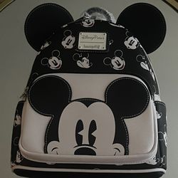 Mickey Mouse Lounge Fly Backpack Black And White 