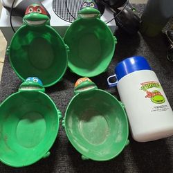 TMNT Collectors Set Of Bowls And Thermos 