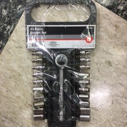 @ 21 PC SOCKET SET 1/4” DRIVE SAE / STANDARD AND METRIC / MM