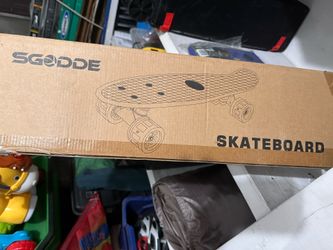 Kids Skateboard – New In Box!