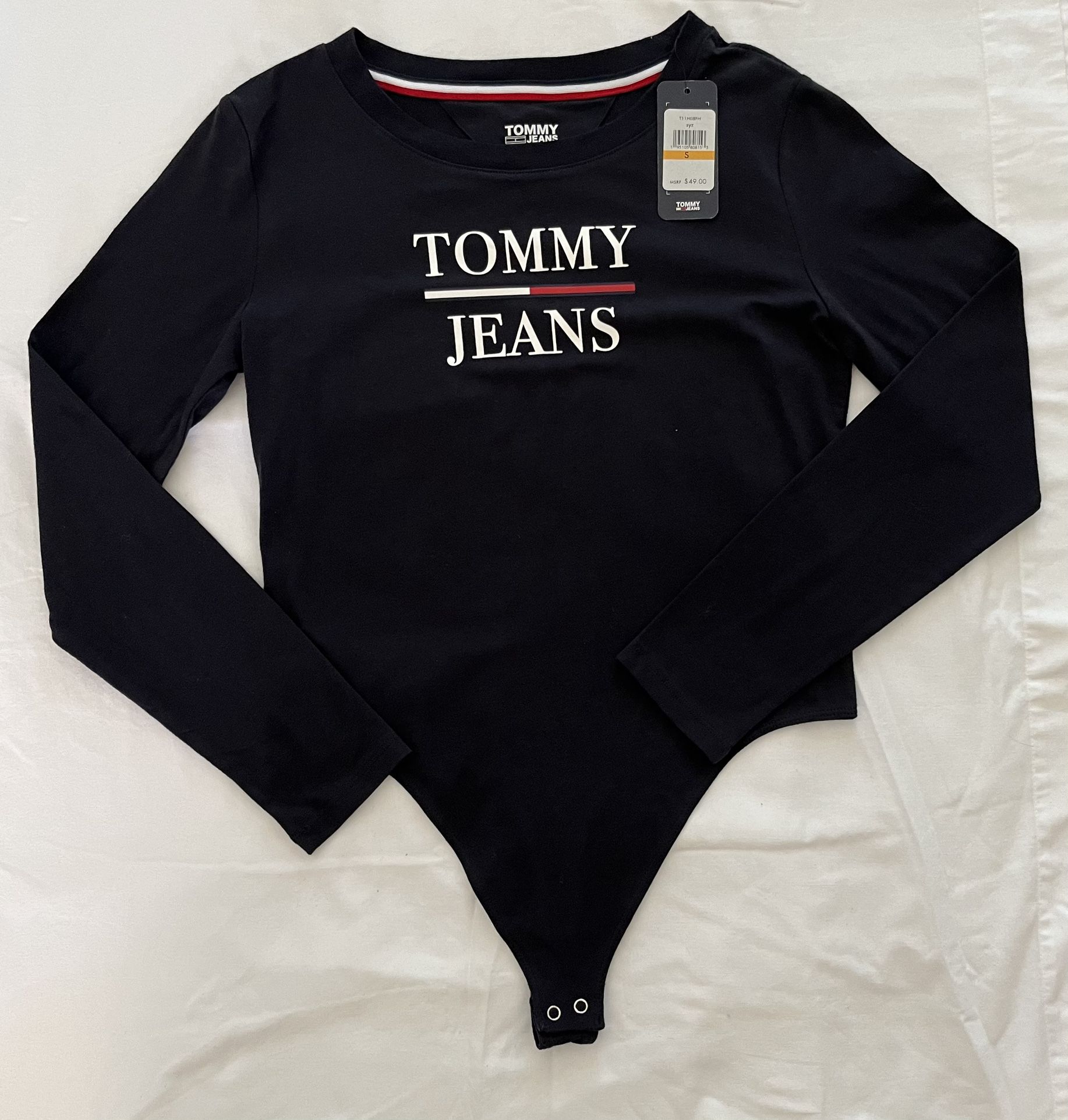Tommy Bodysuit Long sleeve $20