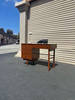 Mid Century Modern Desk.