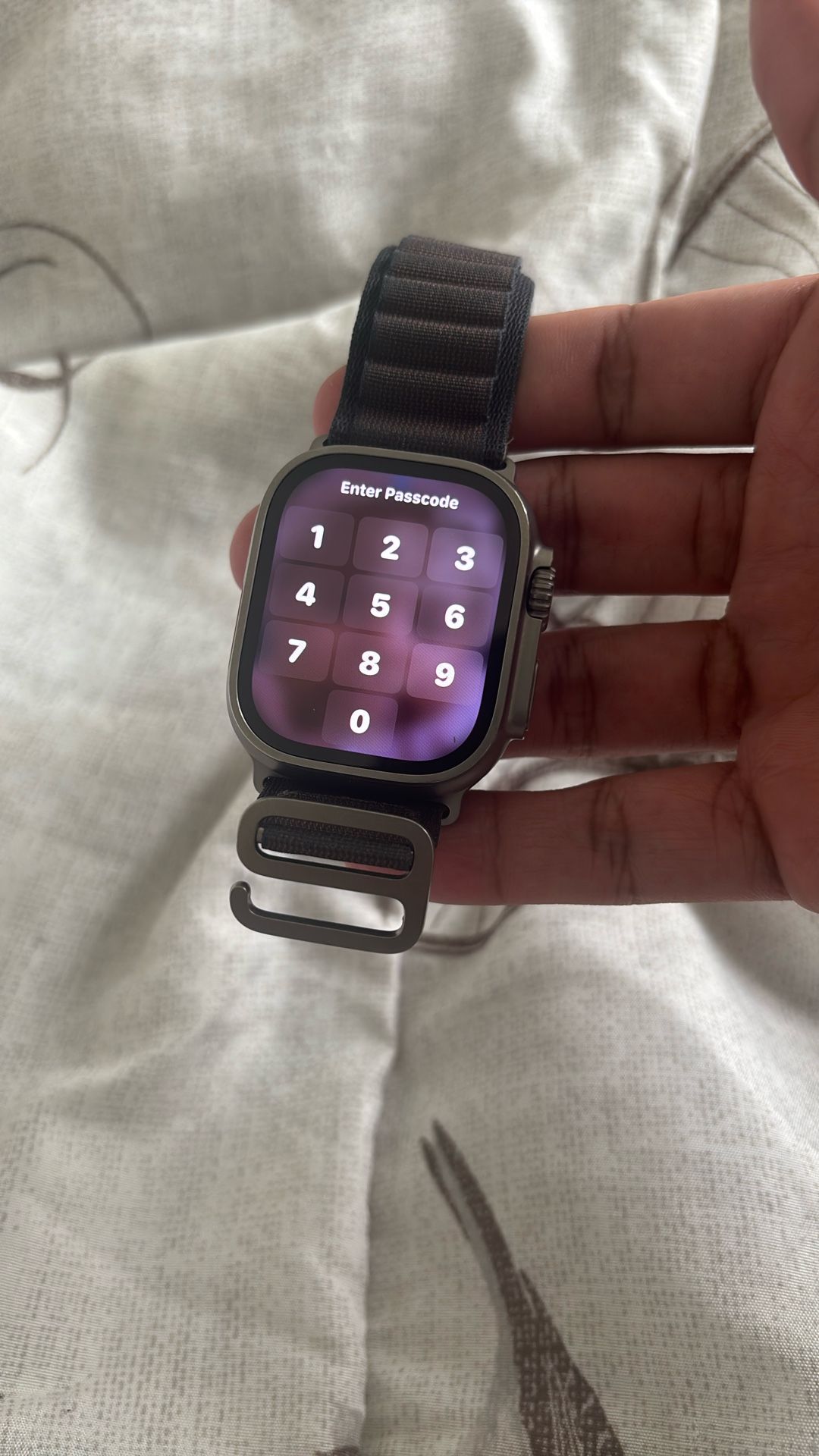 Apple Watch Ultra 49mm Titanium