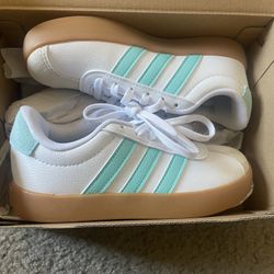 Girls Adidas Shoes Size 12