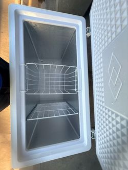 Chest Freezer with Wire Baskets