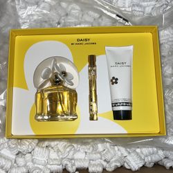 Marc Jacob’s Daisy 3PC Gift Set