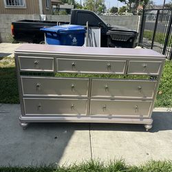 Avior rose gold dresser