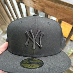 New York Yankees Fitted Hat Size 7 1/2 