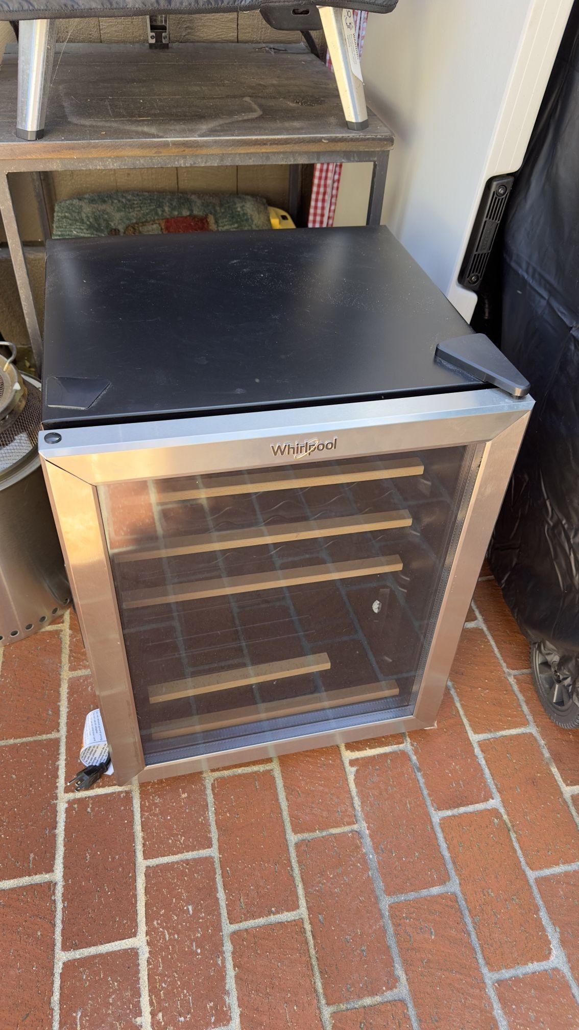 Whirlpool 26 Bottle Wine Fridge