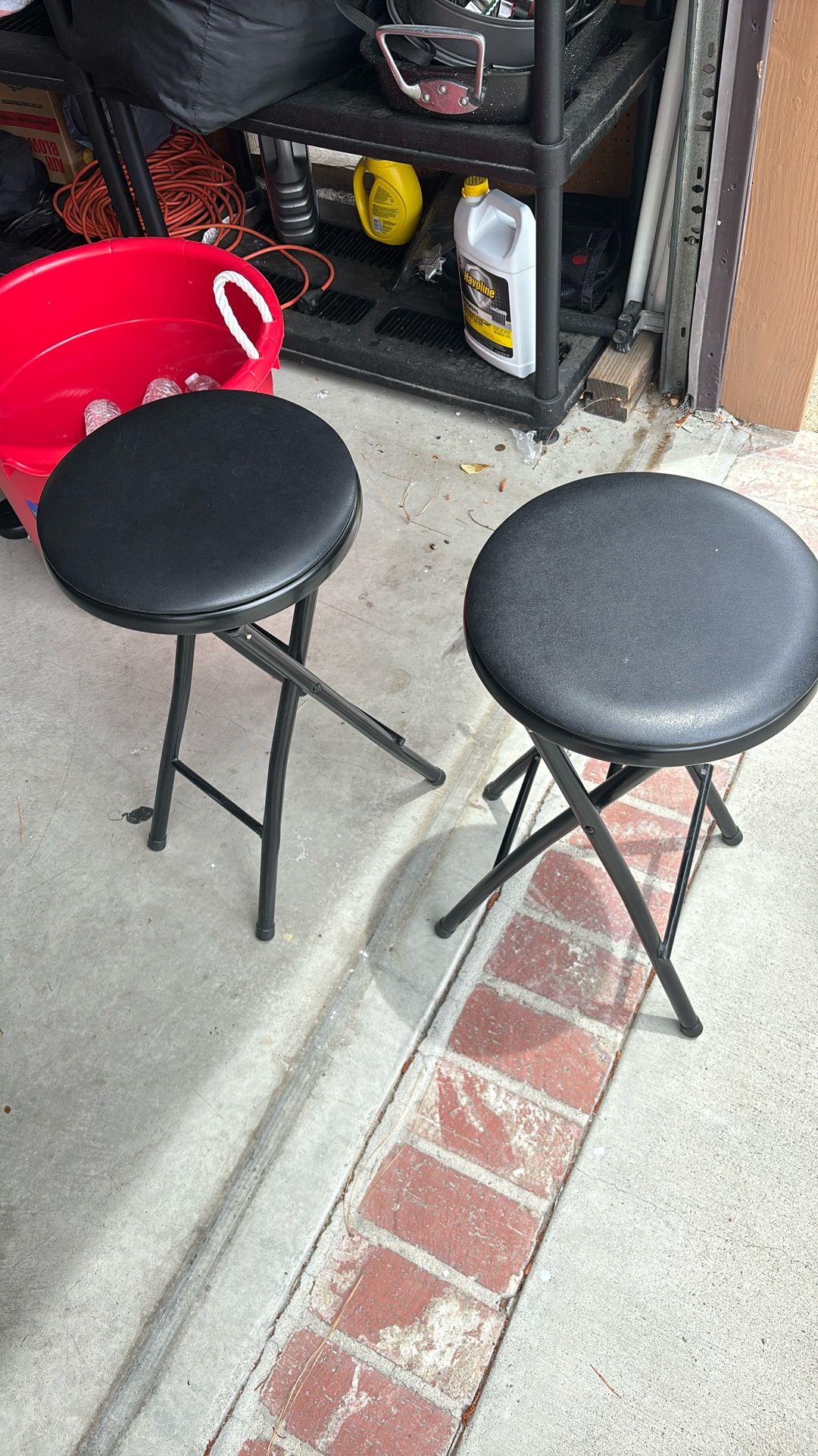 2 Stools