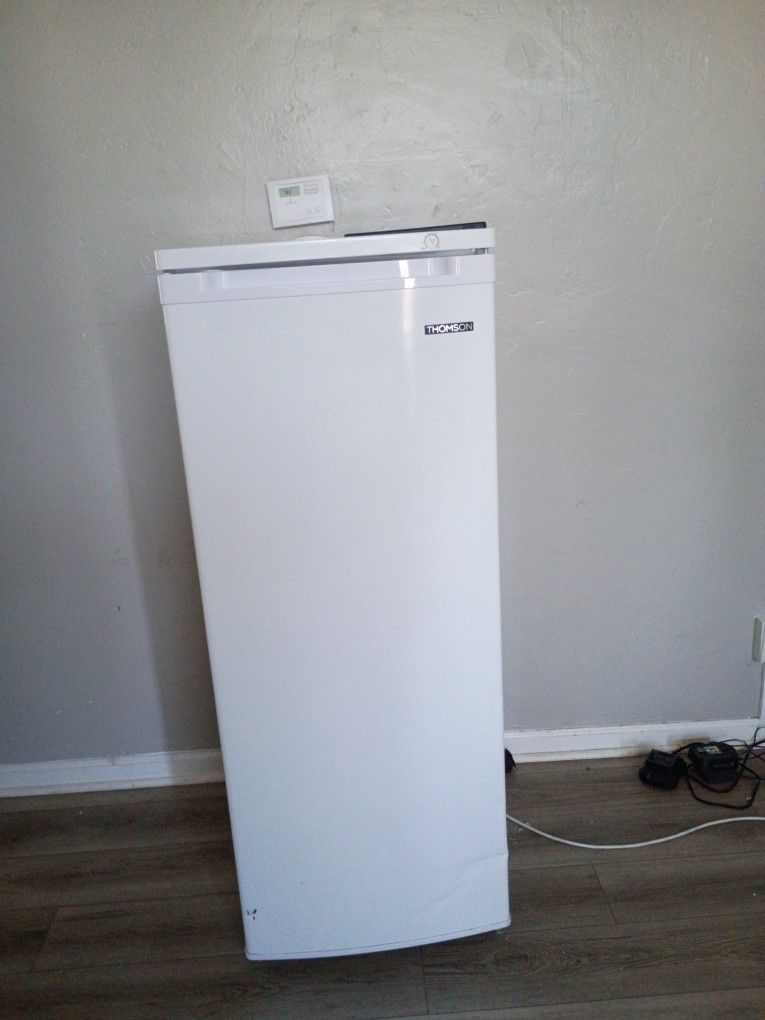 Thompson Upright Freezer 