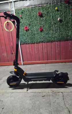 Electric scooter