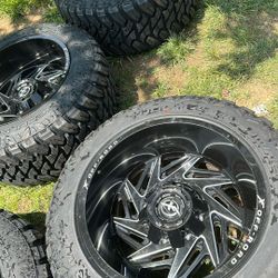 20x12 inch rims and tires 