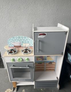 KidKraft Toy Kitchen Kids Play Kitchen Stove