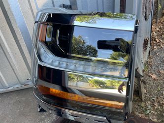 RIGHT SIDE HEADLIGHT 2016-2018 CHEVROLET SILVERADO 1500