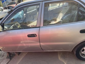 Tengo Muchas Partes Para Toyota Corola Del Año 1998 Al Año 2002
