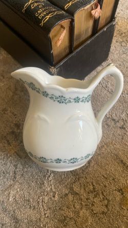 Vintage creamer pot
