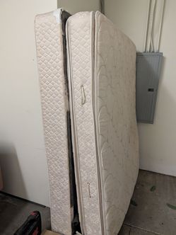 Free Queen mattress, box spring and frame