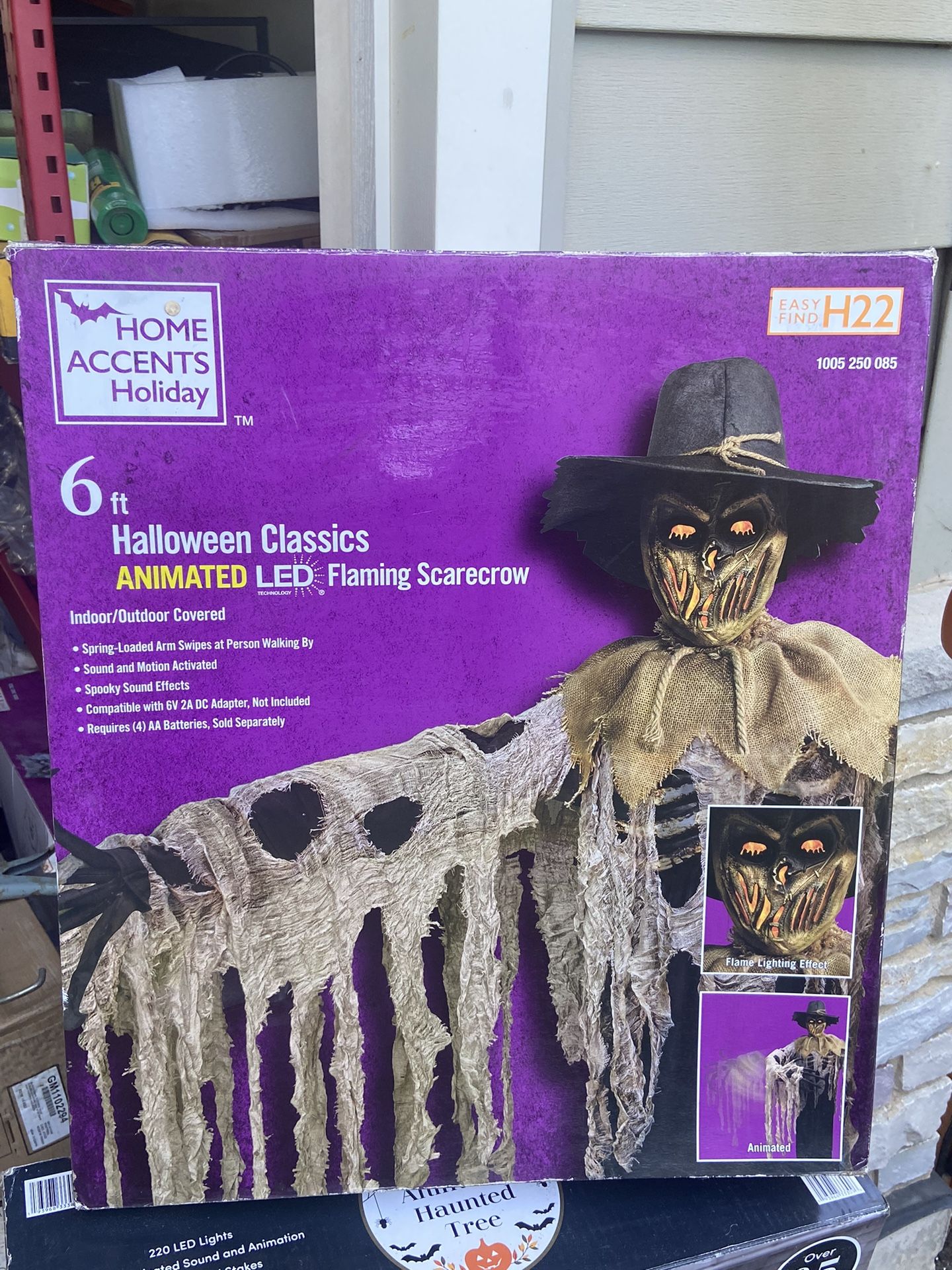 6ft Halloween Animated Scarecrow