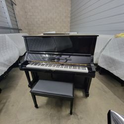 1976 Yamaha UX, 
Fully Refurbished, 
Pro delivery & tuning INCLUDED!
(PRICE IS NEGOTIABLE)