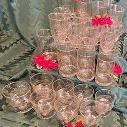 Vintage Arby's Christmas Holly Berry Set 1980 To 1987