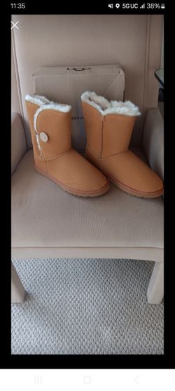 Women's Classic Mini Button Boots